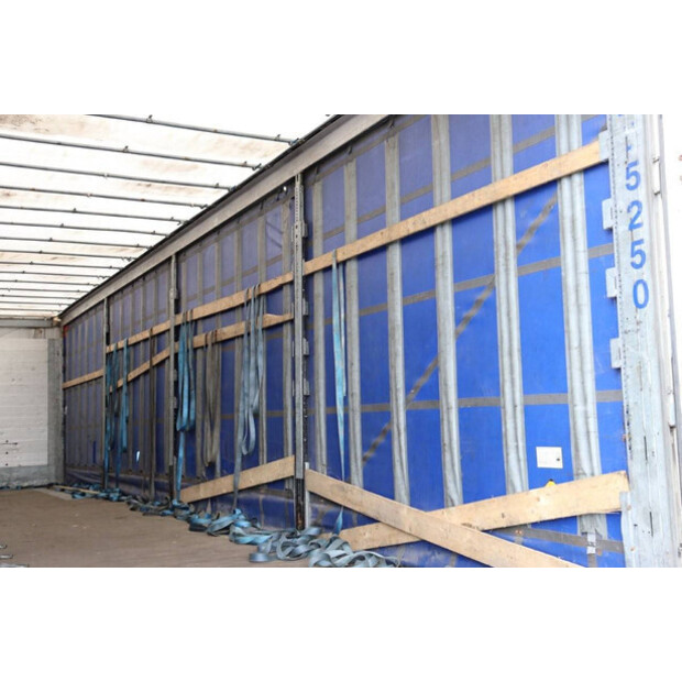 2013 Schmitz Cargobull SCB*S3T-45180084