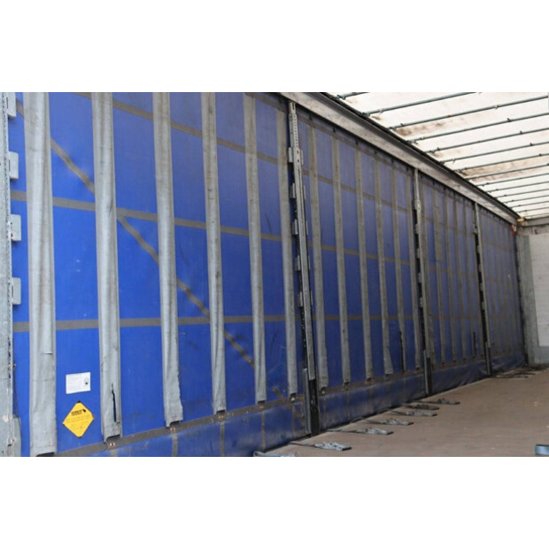 2013 Schmitz Cargobull SCB*S3T-45180085