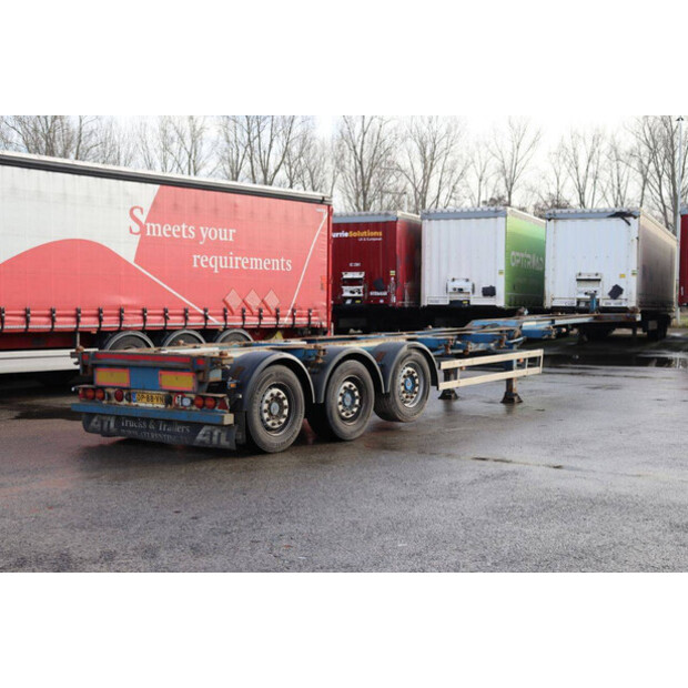 2012 Renders ROC12.27-45180707