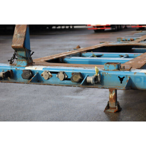 2012 Renders ROC12.27-45180712