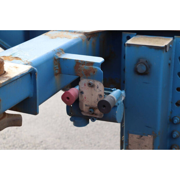 2012 Renders ROC12.27-45180717