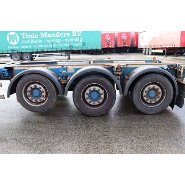 2012 Renders ROC12.27-45180721