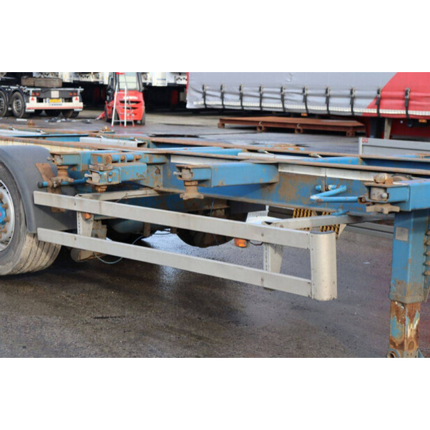 2012 Renders ROC12.27-45180730