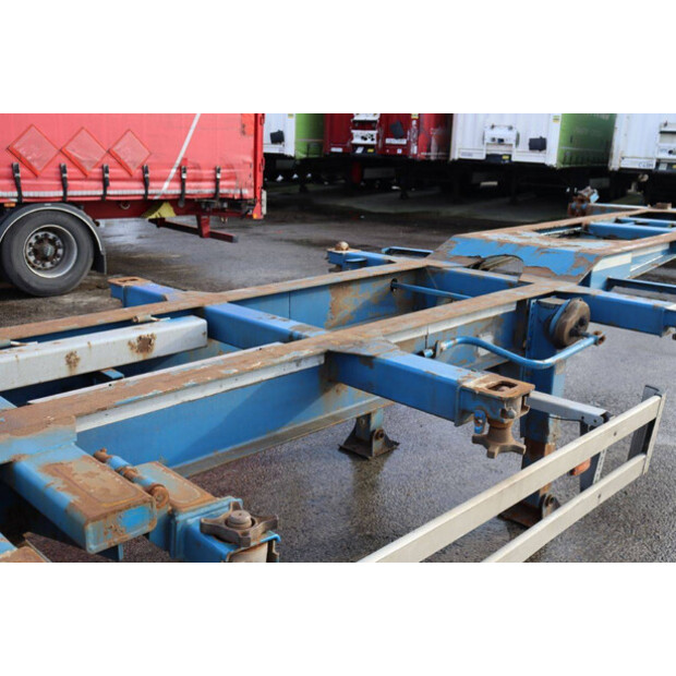 2012 Renders ROC12.27-45180734