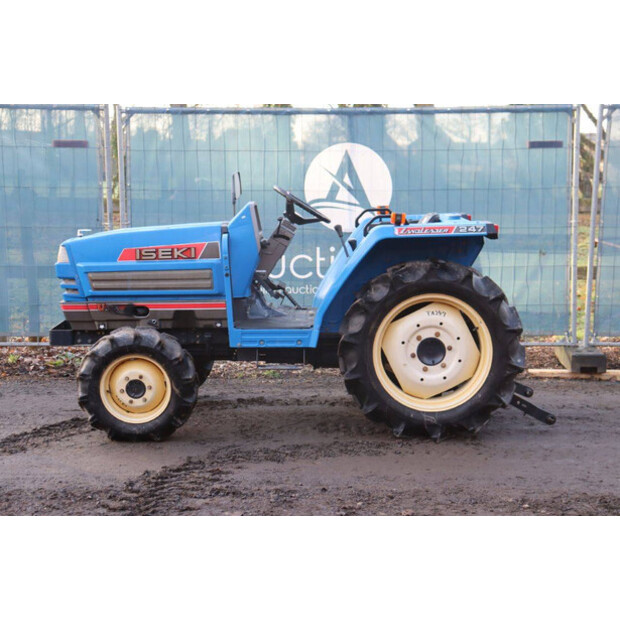 لسكي TA247F-45180780