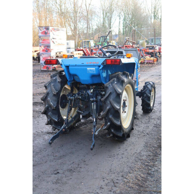 لسكي TA247F-45180784