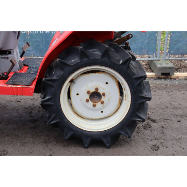 ميتسوبيشي MT16-45181172