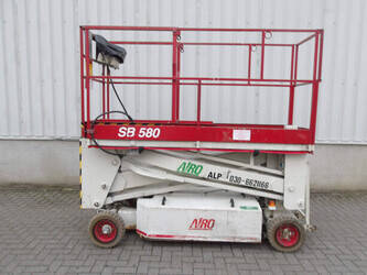 صورة ل رافعات 1999 ايرو SB580