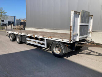 2016-kel-berg-prah-27-bw-45181838