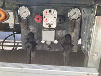 2016-kel-berg-prah-27-bw-45181850