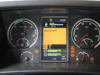 2010-scania-r500-1411037-45182327