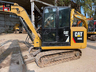 صورة ل حفارات صغيرة 2024 كاتربيلر 306E