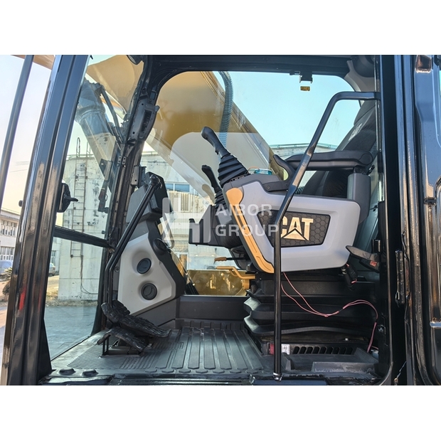 2024 Caterpillar 320-45183195