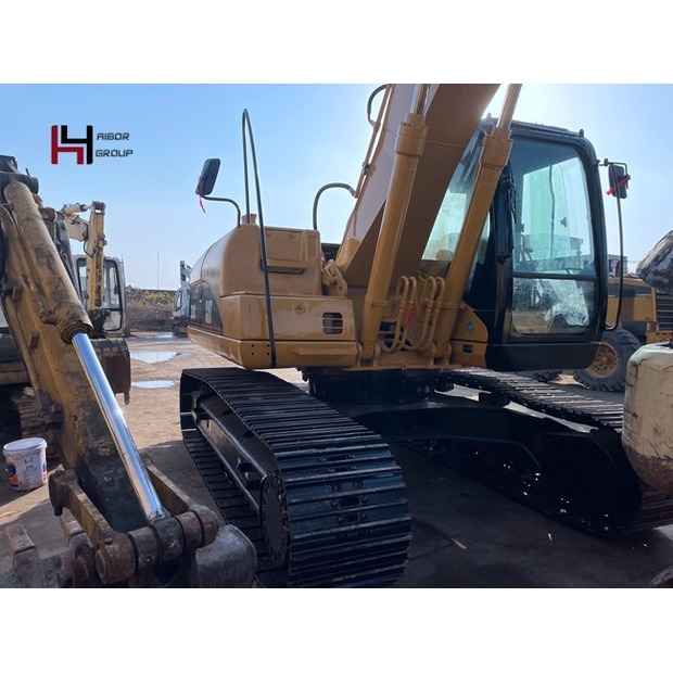 2022 كاتربيلر 320C-45183204