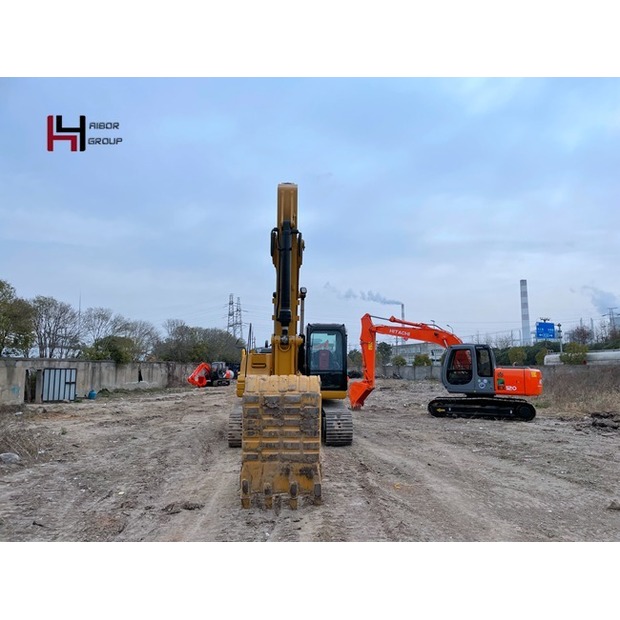 2024 Caterpillar 320D-45183233