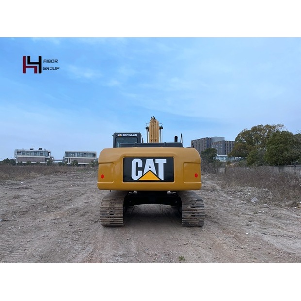 2024 Caterpillar 320D-45183236