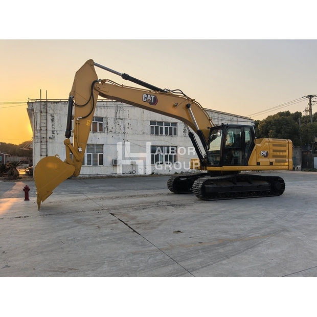 2024 Caterpillar 330-45183319