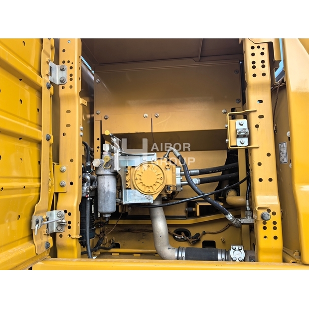 2024 Caterpillar 330-45183322