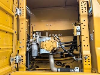 2024-caterpillar-330-1411098-45183322