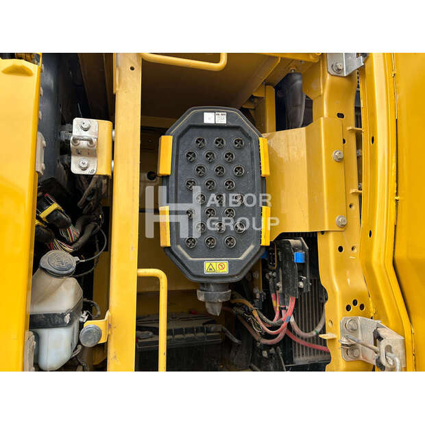 2024 Caterpillar 330GC-45183343