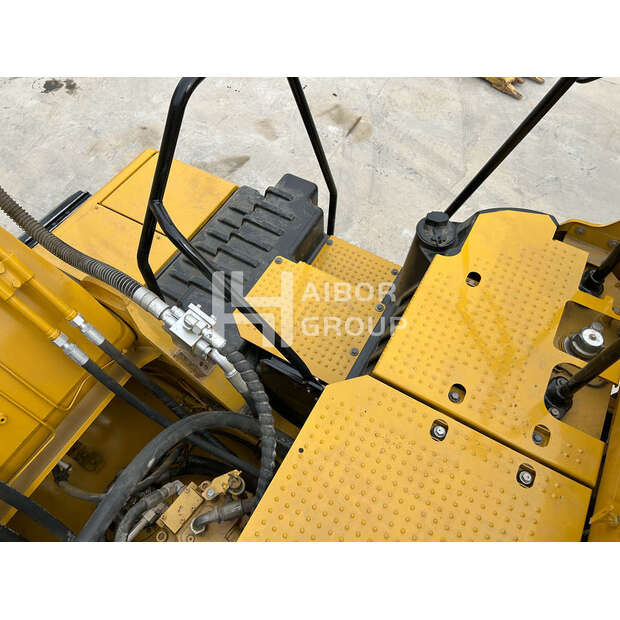 2024 Caterpillar 330GC-45183345