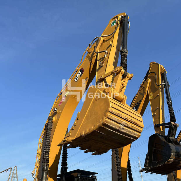 2024 Caterpillar 349D2L-45183388