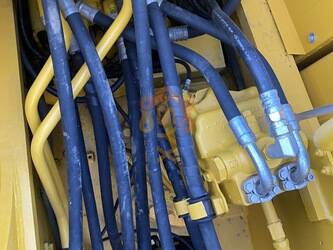 2021-komatsu-pc220-8-1411128-45183485