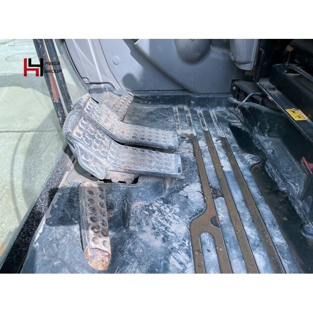 2023 هيتاشى ZX70-45183491