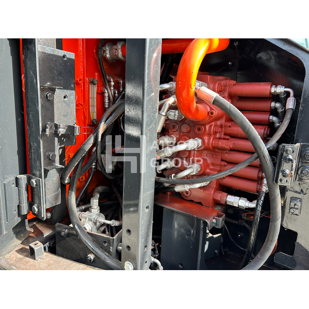 2024 Hitachi ZX75US-45183526