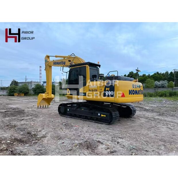 2022 Komatsu PC200-8N1-45183535