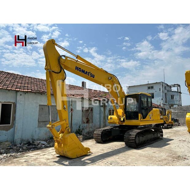 2023 كوماتسو PC220-7-45183569