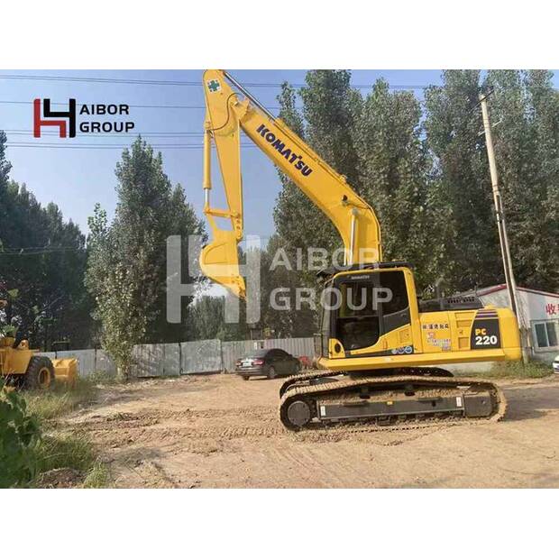 2022 كوماتسو P220-8-45183590