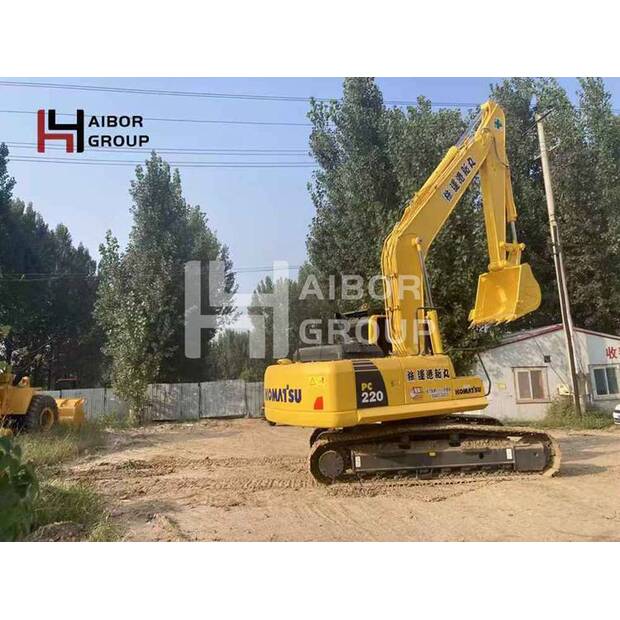 2022 كوماتسو P220-8-45183591