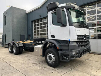 2026-mercedes-benz-arocs-4045-6x4-chassis-cabin-45183749