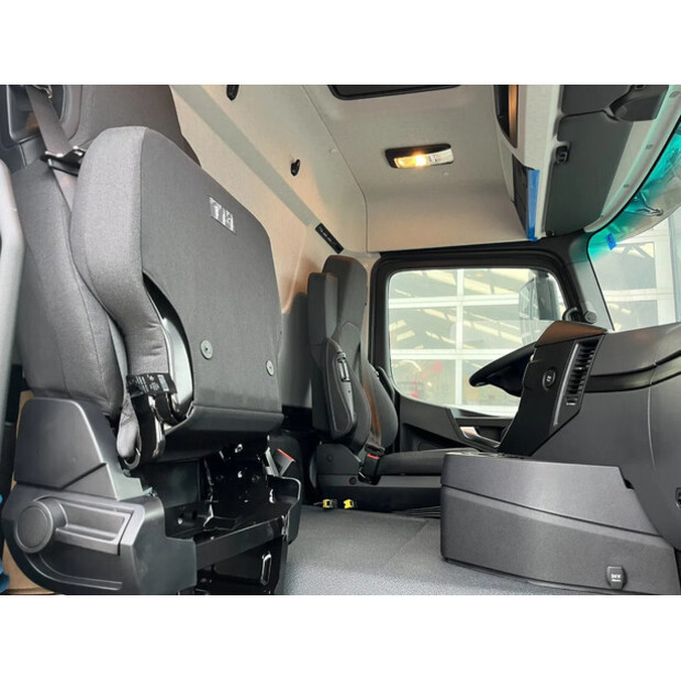 2026 Mercedes-Benz Arocs 4045-45183760