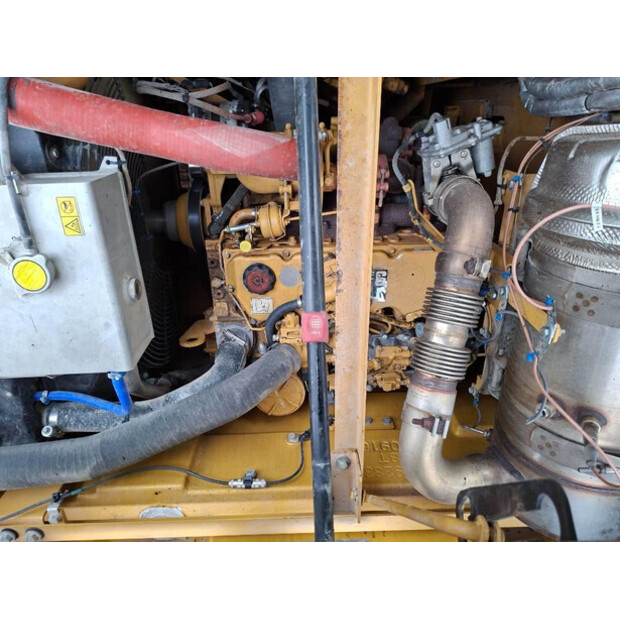 2016 Caterpillar 325FLCR-45183916