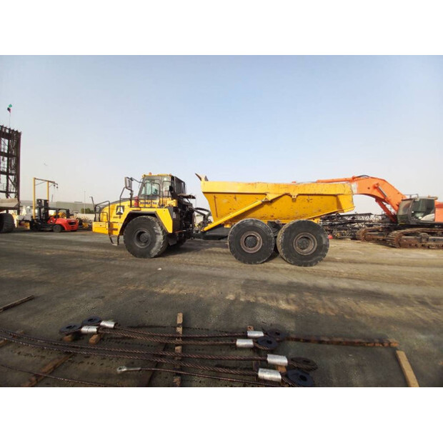 2017 كوماتسو HM400-3R-45184240