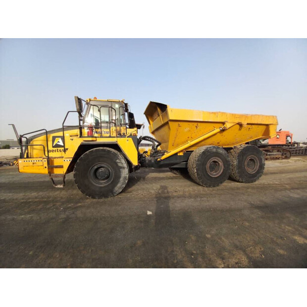 2017 كوماتسو HM400-3R-45184243