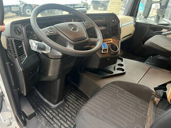 2025-mercedes-benz-actros-2045-1411147-45184268