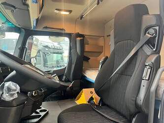 2025-mercedes-benz-actros-2045-1411147-45184269