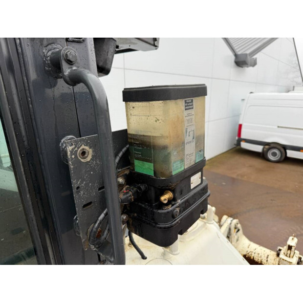 2018 Komatsu D61PXI-24-45184368