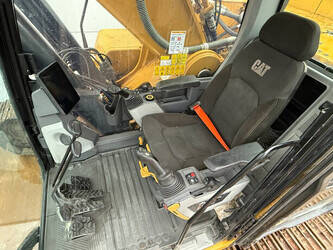 2021-caterpillar-352-45184455