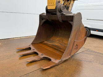 2021-caterpillar-352-45184466