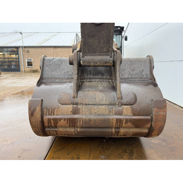 2021 Caterpillar 352-45184468