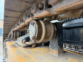 2021-caterpillar-352-45184474