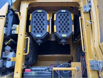 2021-caterpillar-352-45184477