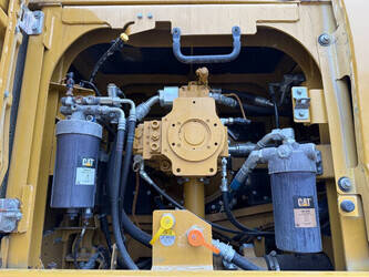 2021-caterpillar-352-45184479