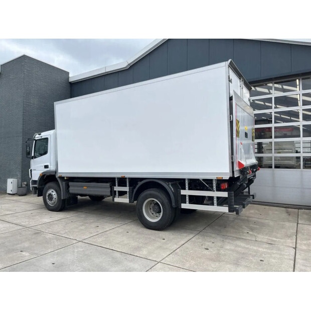 2025 مرسيدس بنز ATEGO 1725-45184661