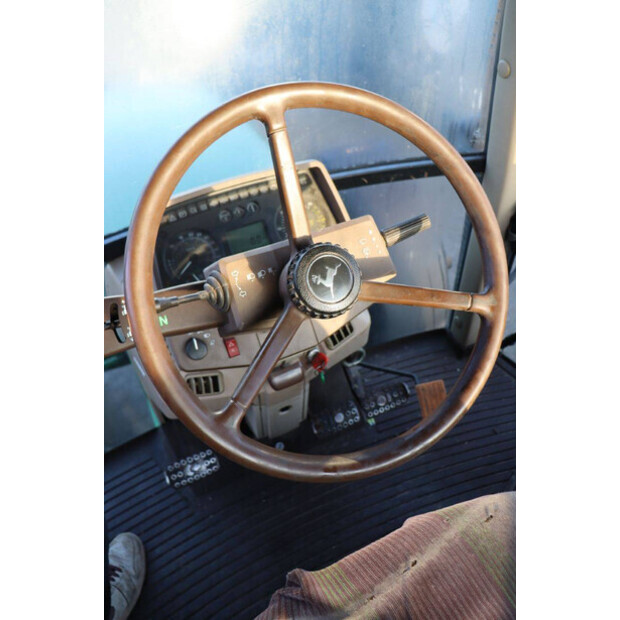 2000 جون دير 6210-45185595