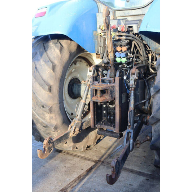 2011 نيو هولاند T7.210-45185634